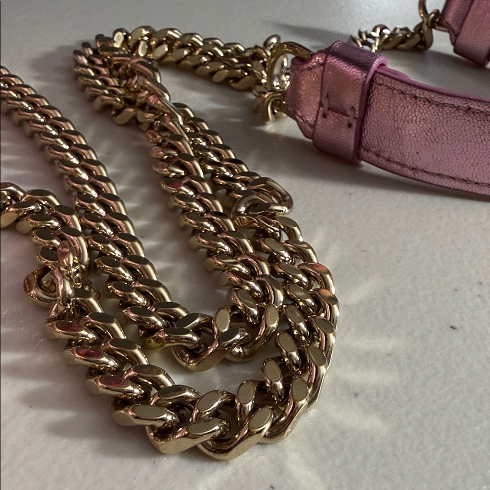 RARE Versace Metallic Pink Crossbody Bag Gold Chain CAMERA purse PERFECT SIZE! - Picture 9 of 17